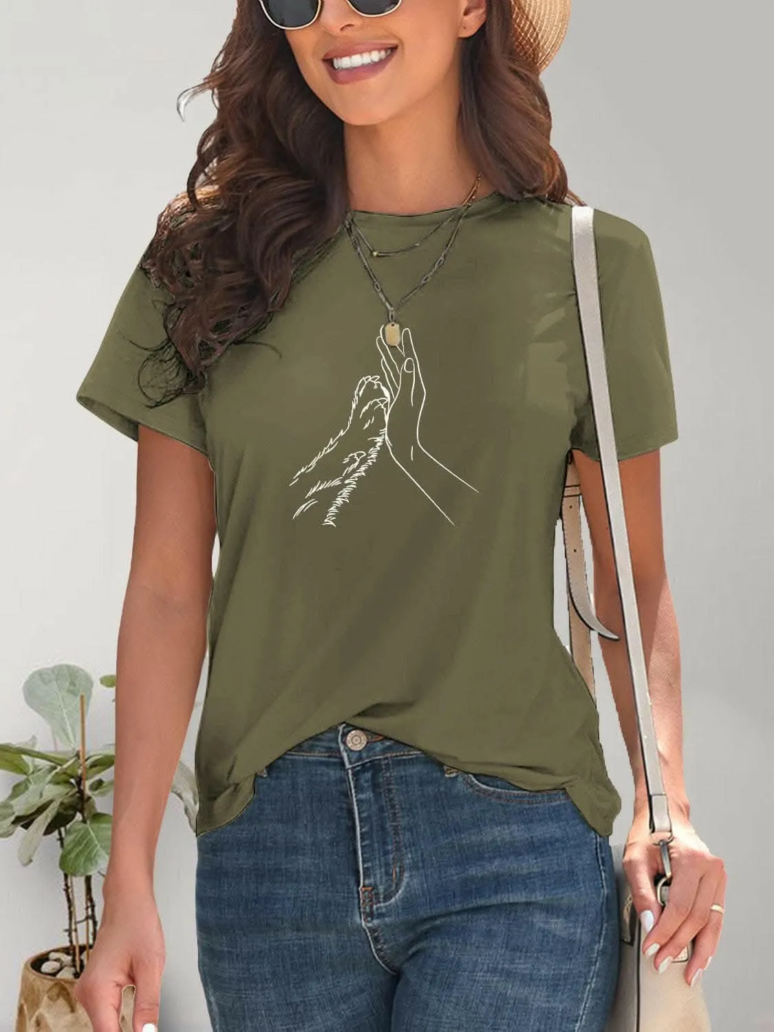 Graphic tee with round neck design