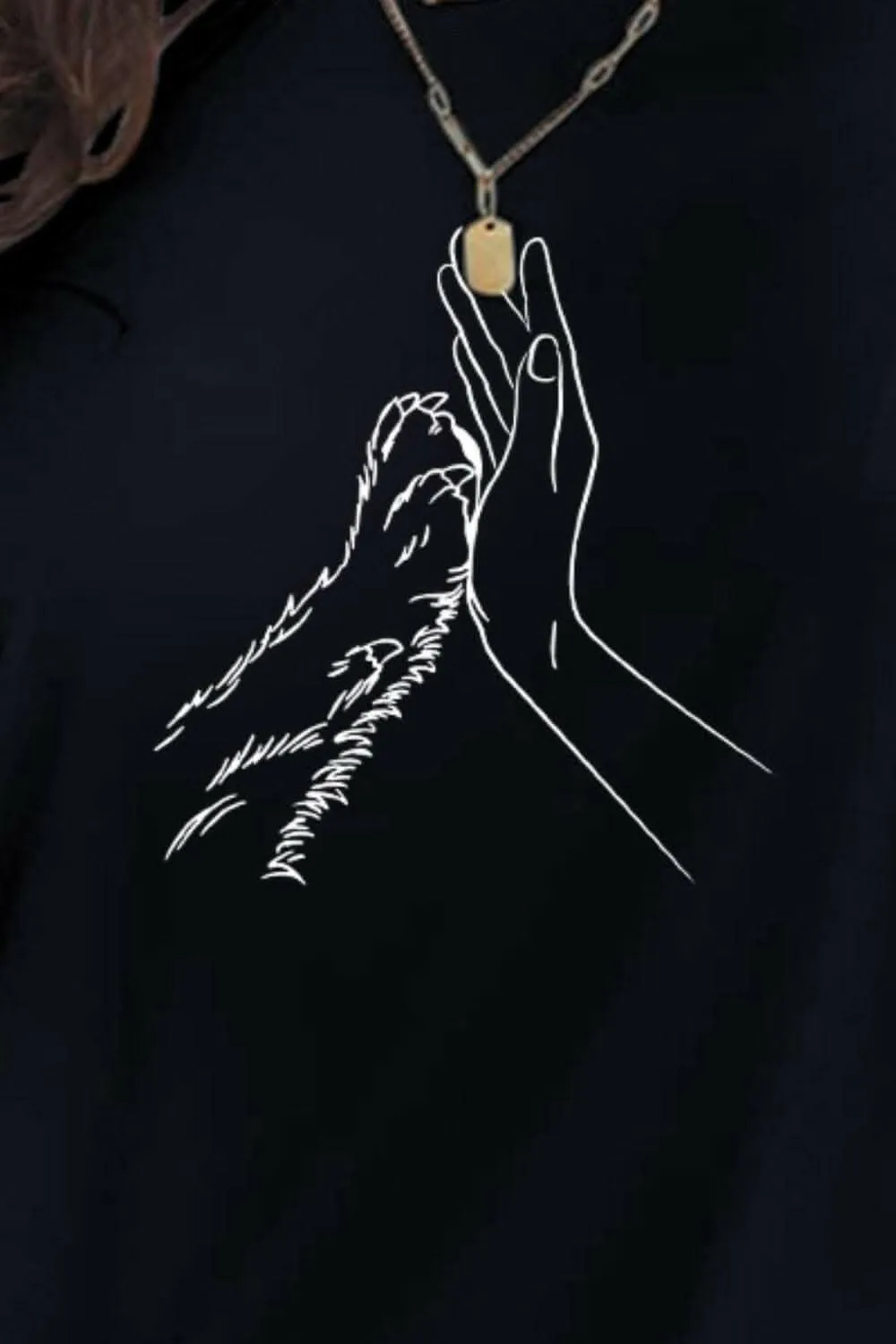 Graphic tee with round neck design