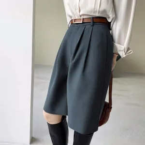 Knee-Length Shorts With Pleated Details