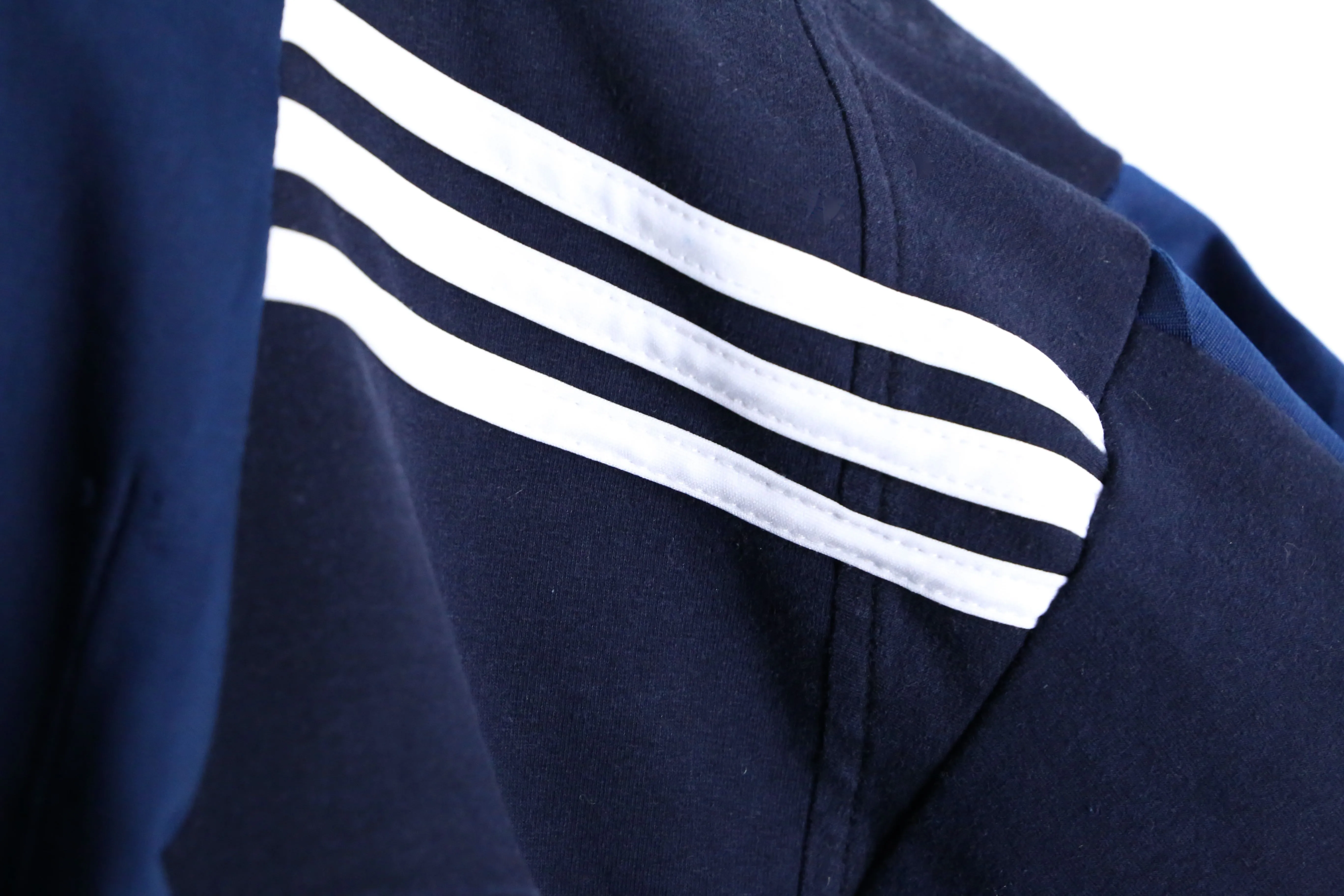 “Re:make” symmetry design short track jacket