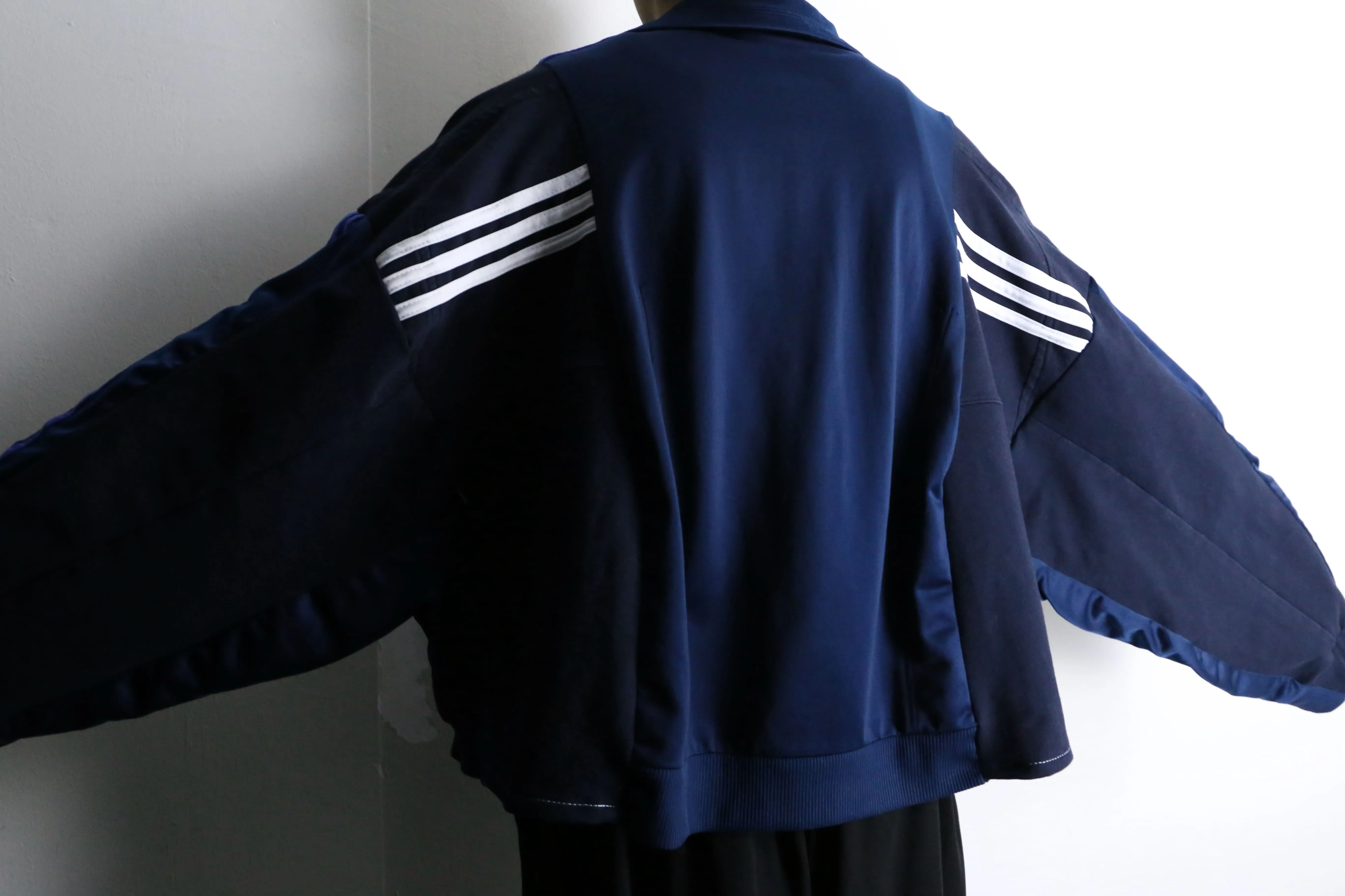 “Re:make” symmetry design short track jacket
