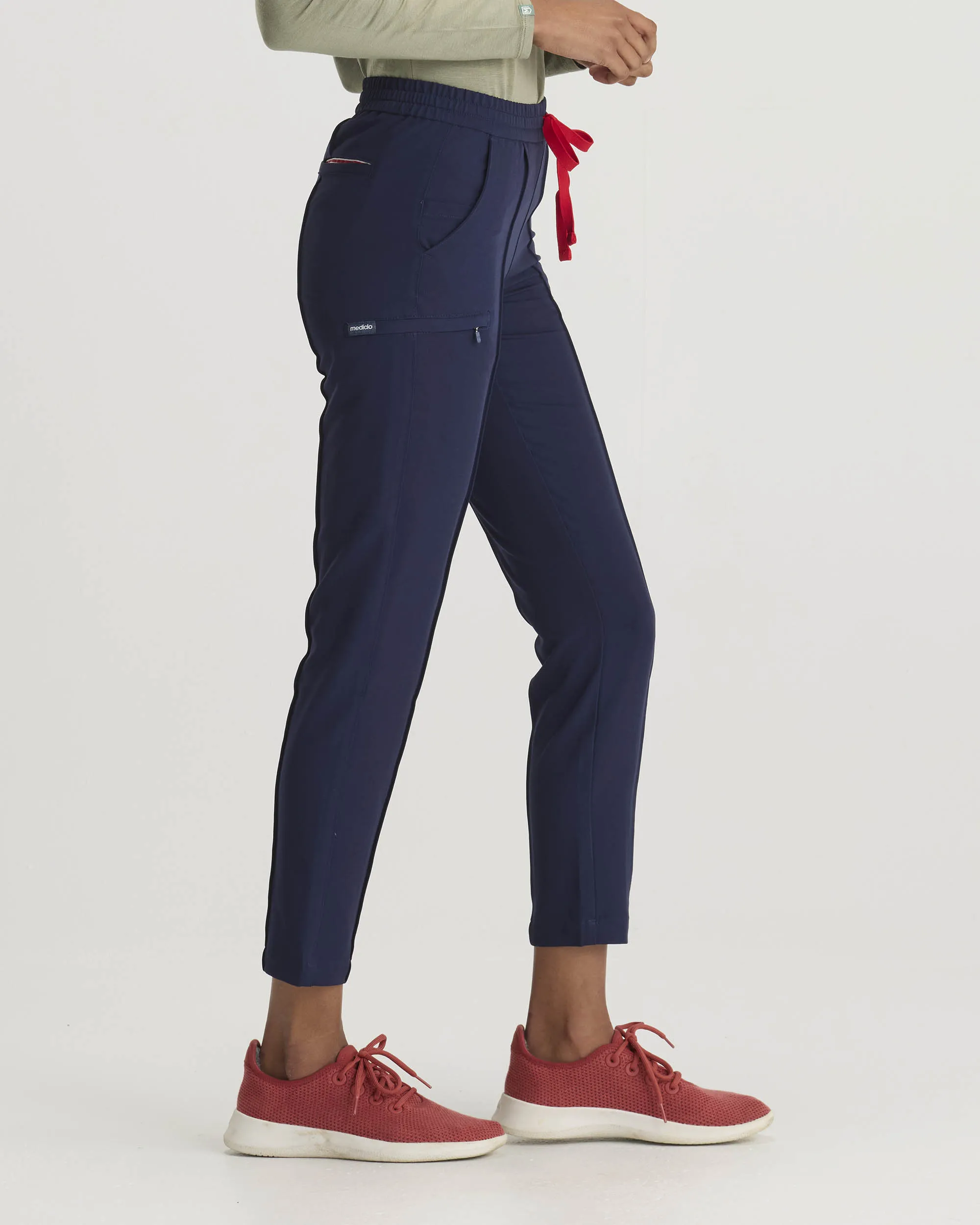 TENCEL™ Sicily‎ ‎ Pintuck Tapered Scrub Pants