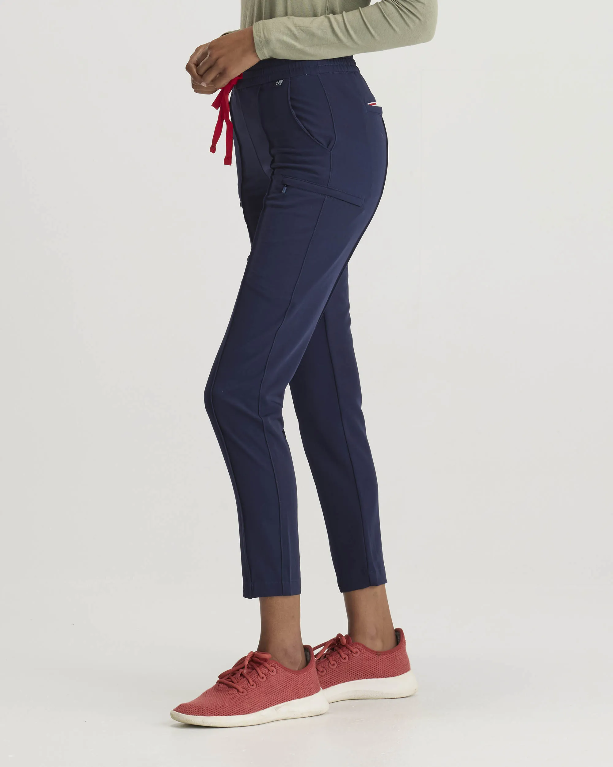 TENCEL™ Sicily‎ ‎ Pintuck Tapered Scrub Pants
