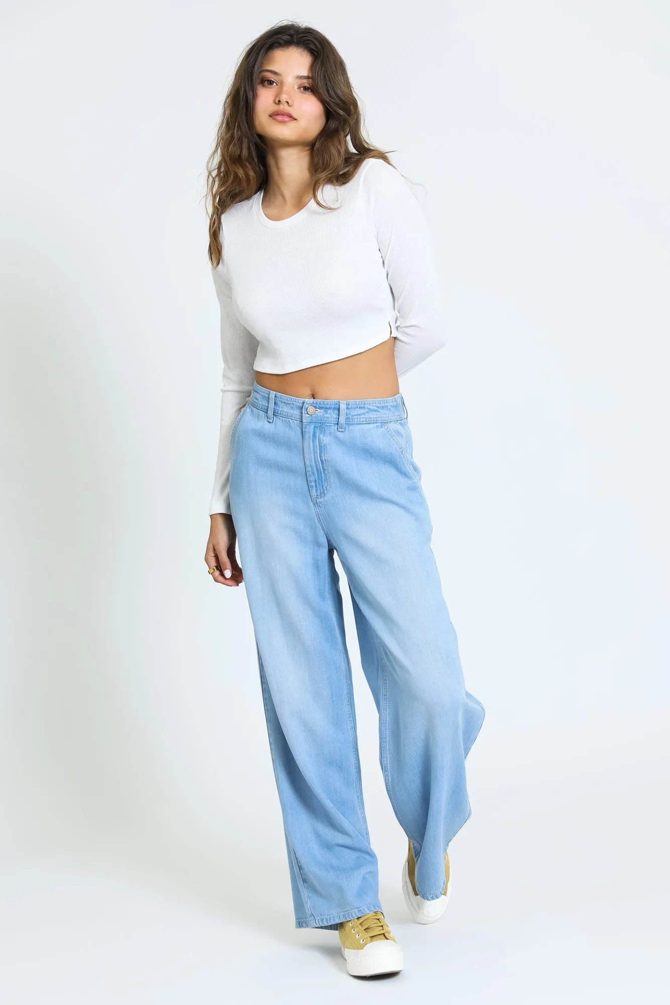 Traveler Wide Leg Pant - Light Vintage Denim Wash