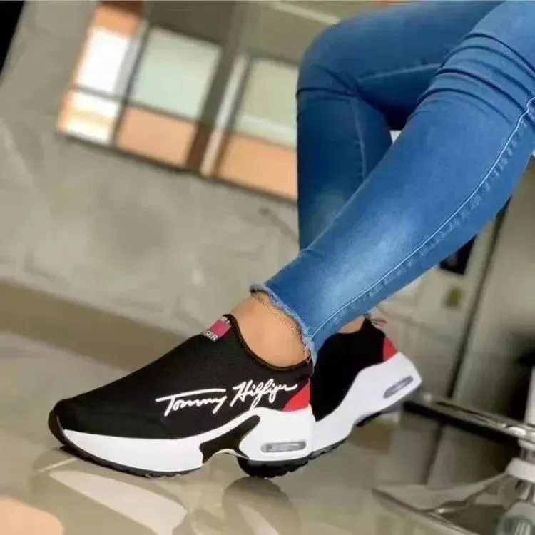 Women Casual Solid Color Breathable Shoes